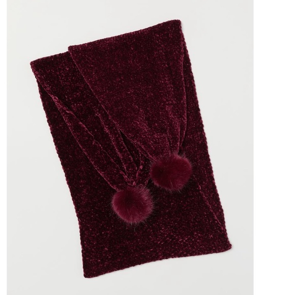 H&M Divided Chenille Burgundy Scarf - Picture 2 of 12